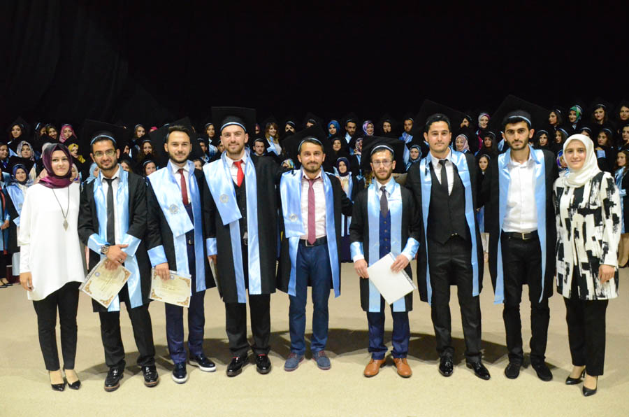 Sağlık Bilimleri Fak&uuml;ltesi Mezuniyet T&ouml;reni