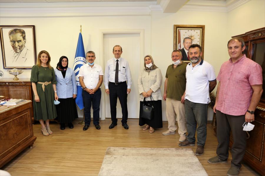 Trabzon Anadolu İmam Hatip Lisesi Müdürü Ali TAŞAN