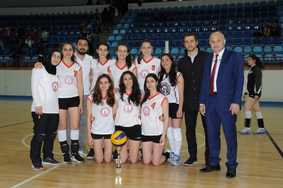 Kız Voleybol Takımı 2.lik