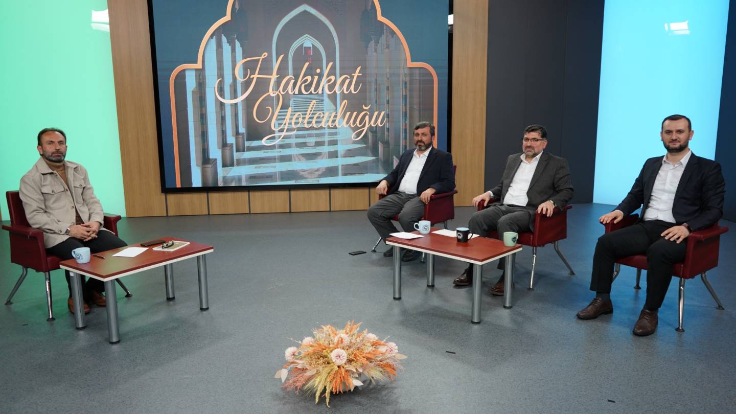 24.04.2025 Din ve Ahlak İlişkisi Trabzon Ortahisar Vaizi Ahmet YAKUPHAN Ortahisar Vaizi Zeki GÜVEN ve Din Hizmetleri Uzmanı Serdar ÖZTÜRK