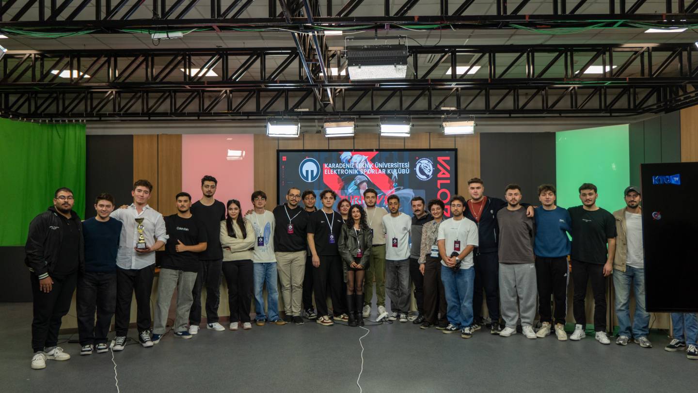 KTÜ?de E-Spor Heyecanı: Valorant Turnuvası Finalinde Büyük Rekabet Yaşandı Fotoğraf 5