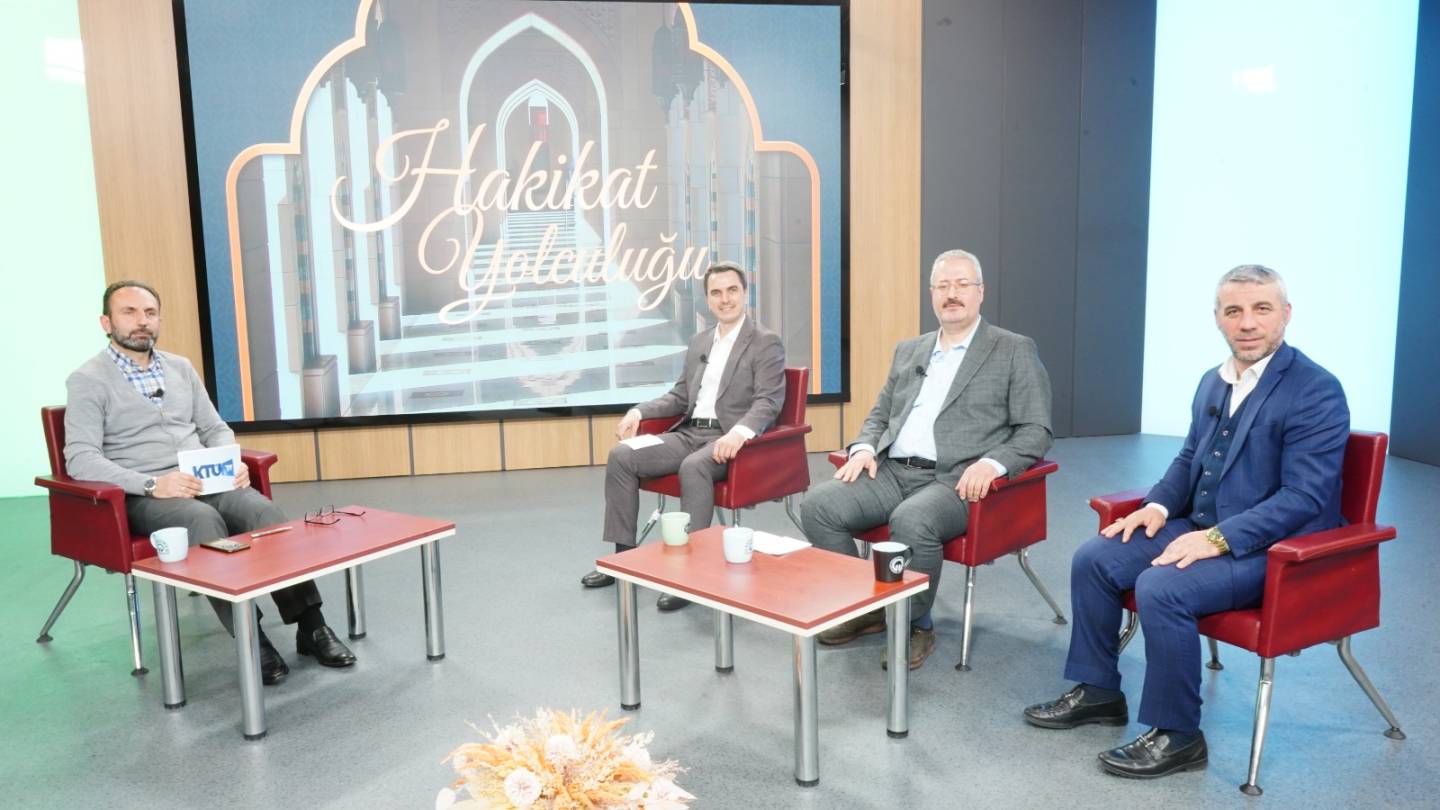 16.04.2025 Modern ve Model İnsan Programı Konuklarımız Trabzon İl Vaizi Mustafa ER, Trabzon İl Vaizi Musa ÖZTÜRK, Din Hizmetleri Uzmanı Yavuz KURT, İmam Hatip İsmail ERDOĞAN