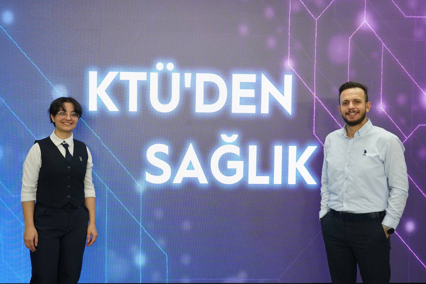 21.03.2025 Diş Eti Hastalıkları ve Tedavi Yöntemleri Dr. Öğr. Üyesi Burak ALEMDAĞ