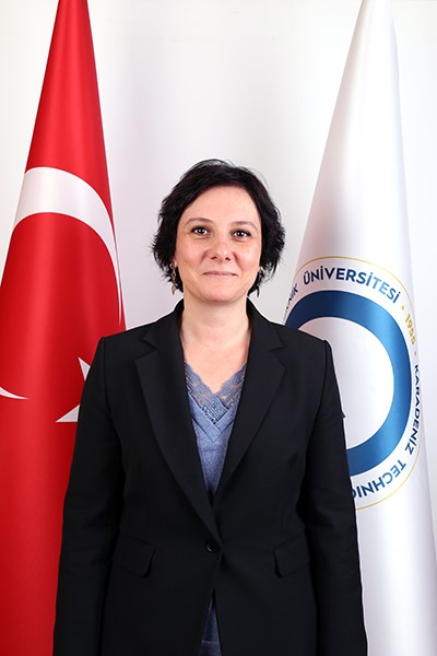 Doç. Dr. Suna Ersavaş Kavanoz