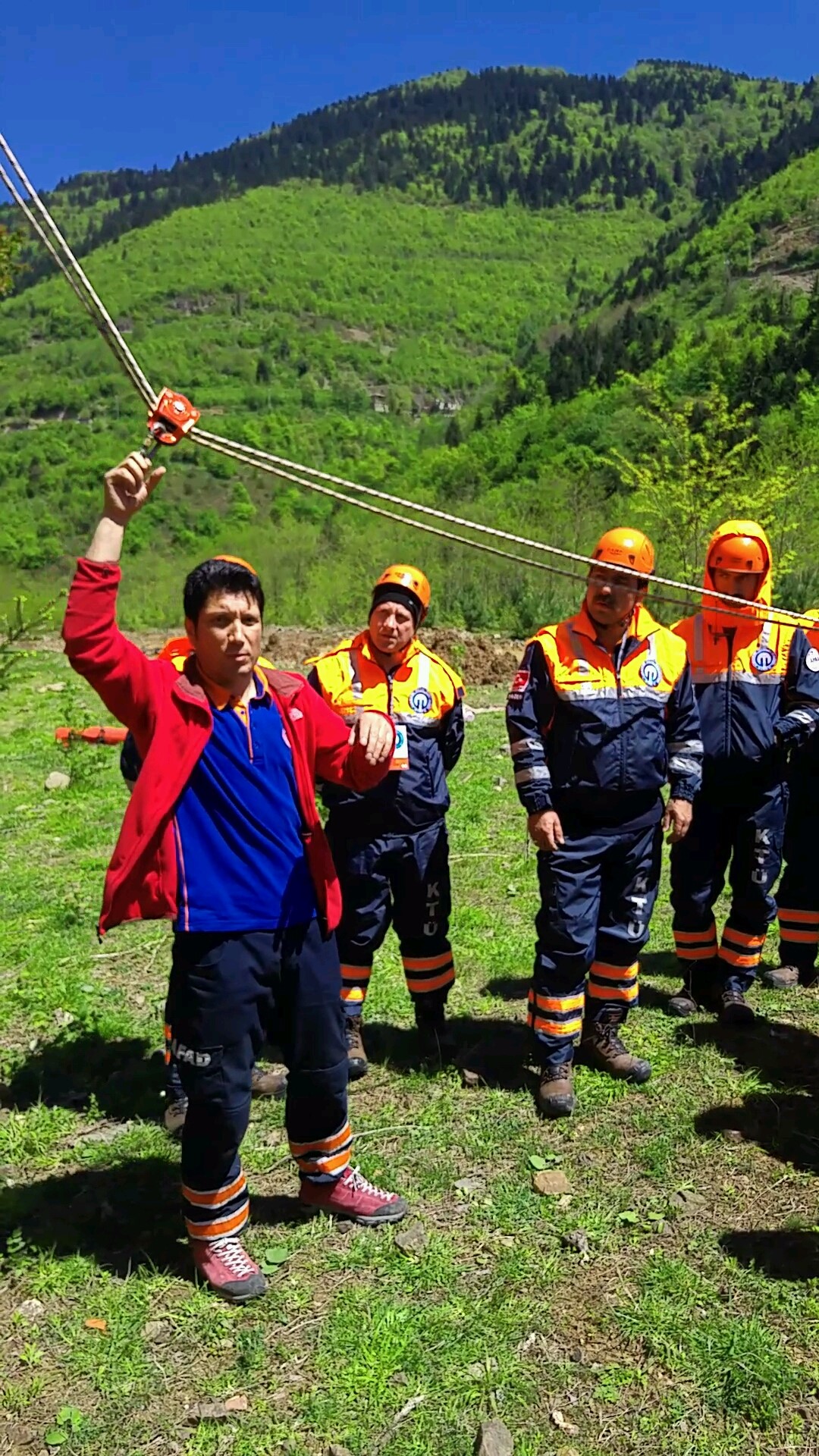 Üniversitemiz Sivil Savunma Servisleri Eğitimleri 24-28 Nisan 2017