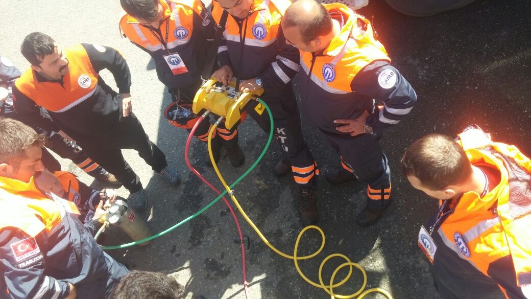 Üniversitemiz Sivil Savunma Servisleri Eğitimleri 24-28 Nisan 2017