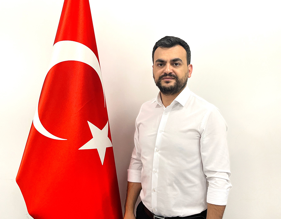 Lecturer Emrah Ayvaz