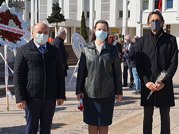 14 Mart Tıp Bayramı nedeniyle çelenk sunma töreni yapıldı