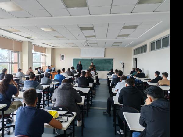 Abdullah Kanca Meslek Yüksekokulumuzda 
Sektör Temsilcilerinin Katılımıyla İş Birliği Eğitimi