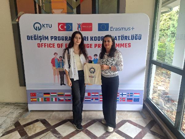 KTÜ Değişim Programları Koordinatörlüğü, Gençlik Projeleriyle İlgilenen KTÜ Öğrencilerine Mentörlük Desteğini Sürdürüyor
