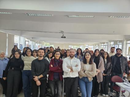 İç Mekân Uygulamalarında Detay Üretimi konulu seminer gerçekleştirildi.