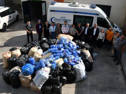 Üniversitemiz Farabi Hastanesi Personeli, Çevre Bilinci İçin Milyonlarca Plastik Kapak Topladı