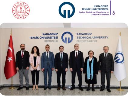 Karadeniz Teknik Üniversitesi ve Trabzon İl Milli Eğitim Müdürlüğü ile Kariyer Günleri İş Birliği Protokolü imzalanmıştır.
