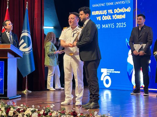 KTÜ'nün 70. Yıl Töreninde Mezunumuza Sanayi/Kamu İş Birliği Alanında Yüksek Lisans Tez Ödülü