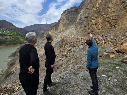 22.04.2025 Tarihinde Torul-Kürtün Karayolunda  Meydana Gelen Heyelanı İnceledik