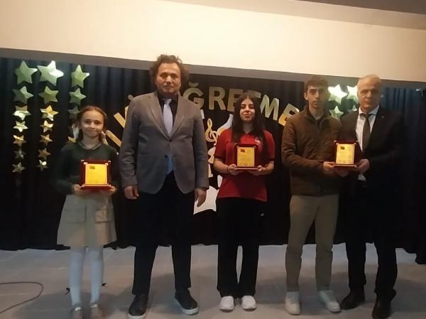 Müdürümüz Prof. Dr. Özcan ÖZYURT 24 Kasım Öğretmenler Günü Kutlama Programına Katıldı