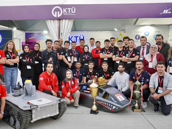 Karadeniz Teknik Üniversitesi Fizik Bölümü TEKNOFEST 2025'te Yerini Aldı