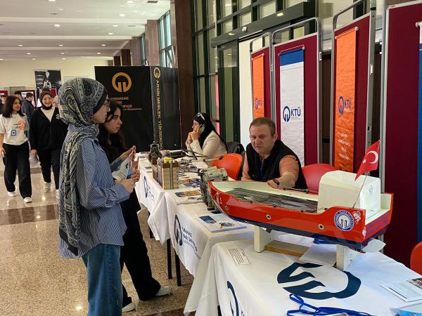 9. KTÜ ve Meslek Tanıtım Fuarı