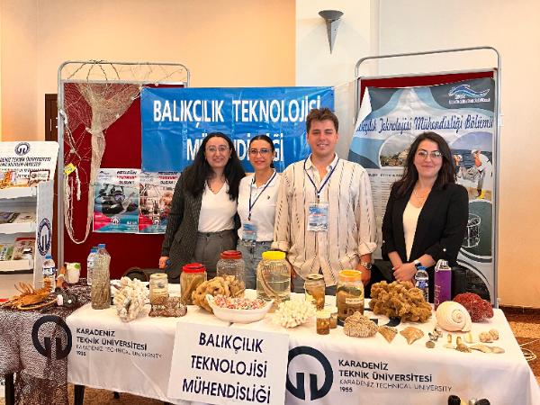 Bölümümüz 9. KTÜ ve Meslek Tanıtım Fuarı'nda Yerini Aldı. 
