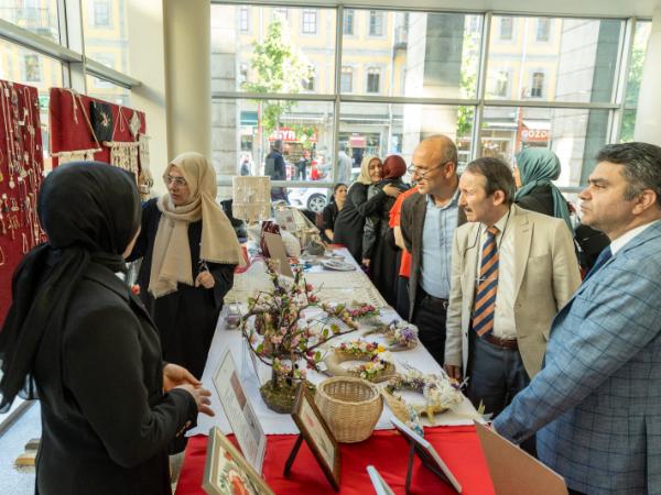 El Sanatları Bölümü Sergi Etkinliği