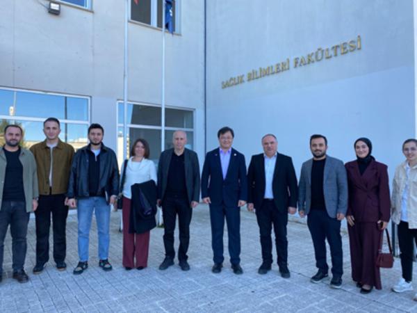 Prof. Dr. Chi-Chang Chang "Kültürlerarası Akademik Deneyimler: Tayvan Perspektifi" Seminerini Gerçekleştirdi