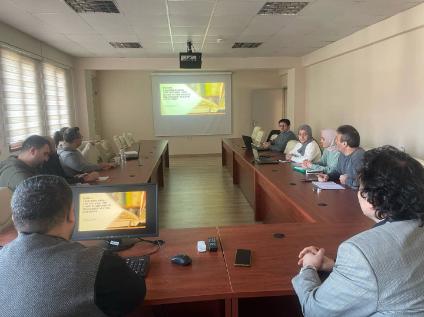 Meslek Yüksekokulumuzda "Bilimsel Araştırmalarda Güncel Analiz Yöntemleri" Eğitimi Düzenlendi