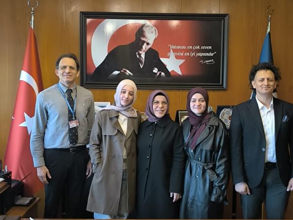 Fakültemizde Uluslararası Öğrenci Hareketliliği: Filistin ve Mısır'dan Stajyer Öğrenciler Gözleme Başladı