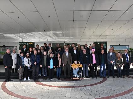 Rektörümüz Prof. Dr. Hamdullah ÇUVALCI, 3 Aralık Dünya Engelliler Günü Nedeniyle Engelli Personel ve Öğrenciler ile Bir Araya Geldi.
