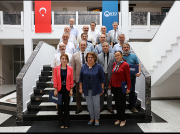 Üniversitemiz Mühendislik Fakültesi'nde, Akreditasyon Çalışmalarını Yürüten Personelimize Teşekkür Töreni Düzenlendi