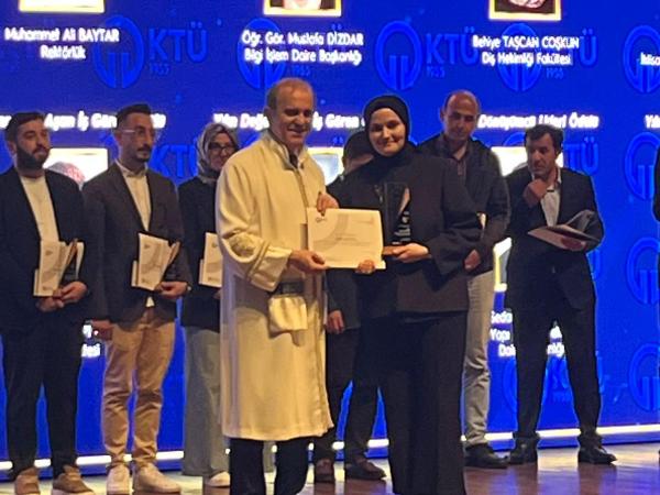 Fatma ALBAYRAK'a "Yılın Değer Katan İş Göreni" Ödülü!