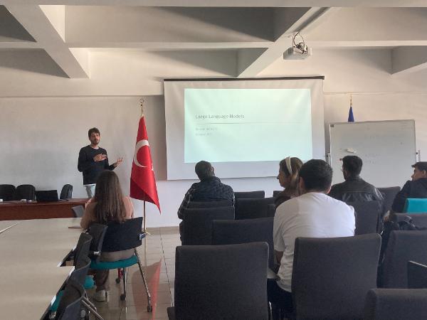 Seminars on "Multimedia Forensics & Large Language Models"