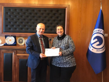 Prof. Dr. N. Yasemin YALIM'ın katılımları ile KTÜ Biyoetik Konferansları-1 Araştırma ve Yayın Etiği Konulu Konferans Düzenlendi