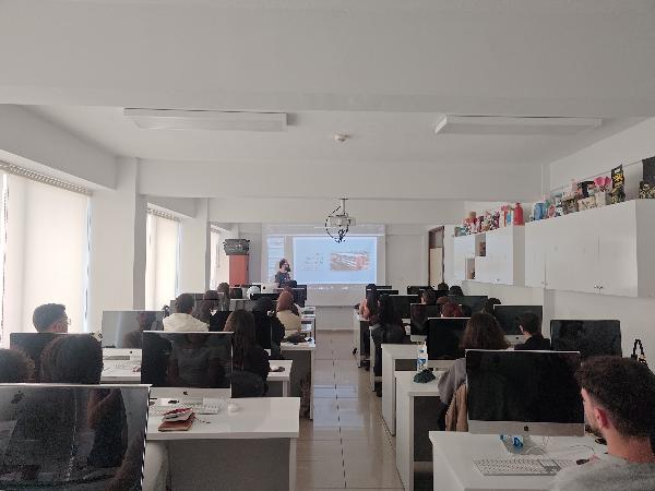 Grafik Tasarımı Programı Oryantasyon Sunumu Gerçekleştirildi