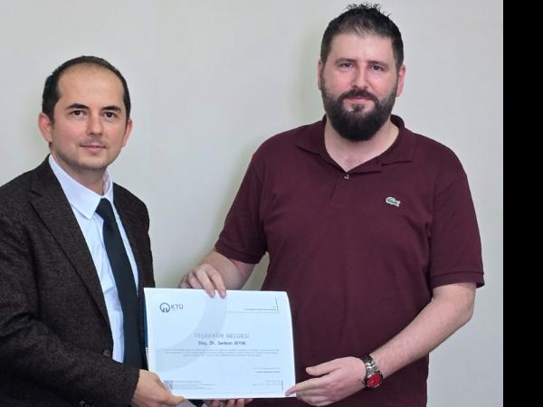 Öğretim Üyesi Doç. Dr. Serkan BIYIK Hocamıza Teşekkür Belgesi Takdimi