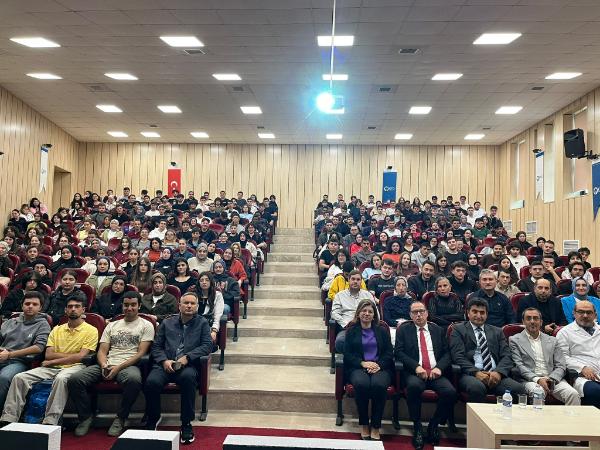 Yeni Kayıt Yaptıran Öğrencilerimiz İçin "Fakülte Oryantasyon Programı" Düzenlendi