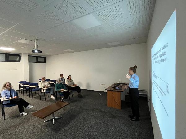 Analitik Kimya Anabilim Dalından "Gıdalarda Sülfadimidin Tespiti için Akıllı Telefon Tabanlı Elektrokimyasal Sensörler" Konulu Seminer