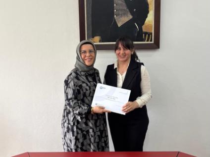 Fakülte Yönetim Kurulu ve Fakülte Kurulu Üyelik Görevi Sona Eren Doç. Dr. Elif ATEŞ'e Teşekkür Belgesi Takdim Edildi