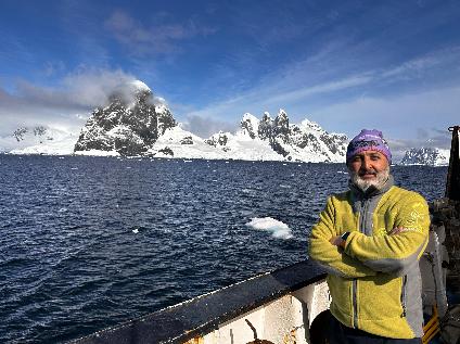 Fakültemiz Öğretim Üyesi Prof. Dr. Ersan BAŞAR 8. Ulusal Antarktika Bilim Seferi'nden Döndü