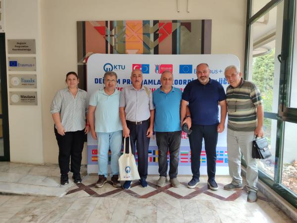 Mirzo Ulugbek Özbekistan Milli Üniversitesi'nden Karadeniz Teknik Üniversitesi Dış İlişkiler Genel Koordinatörlüğü'ne Ziyaret