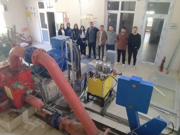 Meslek Yüksekokulu Öğrencilerimizden Araklı-3 HES'e Teknik Gezi