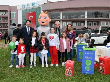 Üniversitemizde Yüzlerce Çocuğun Katılımıyla 23 Nisan Coşkusu Yaşandı