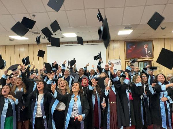 Fen Fakültesi Mezunları Yıllar Sonra Yeniden Bir Arada