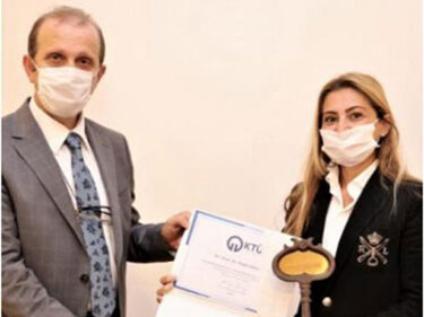 Prof. Dr. Özgül BAYGIN tarafından "University of Washington"de Üniversitemizi ve Fakültemizi Tanıtan Bir Sunum Yapıldı 