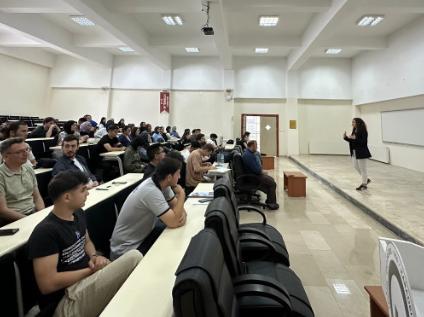 Bölümümüze Yeni Katılan Öğrenciler İçin Oryantasyon Programı Düzenlendi