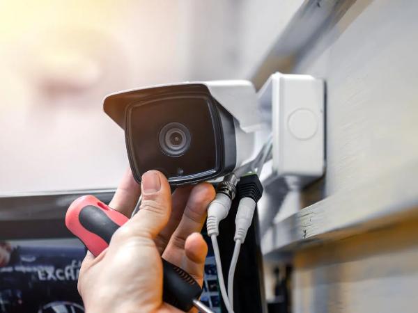 Yoğun Bakım 4 servisimize kamera ve kablo altyapısı yeniden yapılandırılıp kurulum yapıldı.