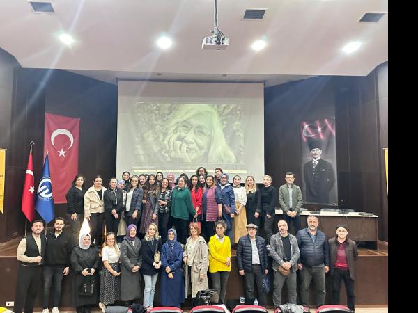 ''Kadim Değerlerin Sesi: Alev ALATLI'' 