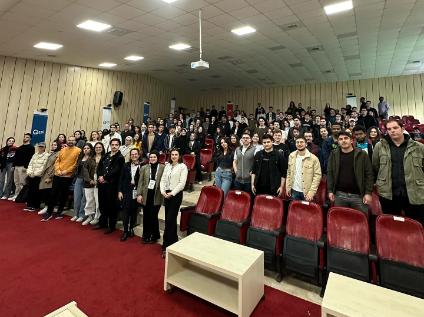 2024-2025 Akademik Yılı Erasmus+ Öğrenci Öğrenim Hareketliliği Kapsamında Seçilen Öğrenciler İçin Oryantasyon Toplantısı