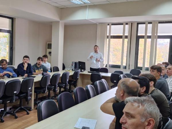 Jan Grodek State University'den Misafir Öğretim Üyesi KTÜ'de Seminer Verdi
