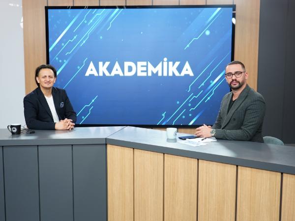 Akademika Programında Pakistan-Hindistan-Afganistan Üçgeninde Stratejik Çatışmalar Ele Alındı