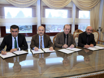 Üniversitemiz ile Trabzon Üniversitesi, Trabzon İl Milli Eğitim Müdürlüğü ve Karadeniz Uluslararası Öğrenci Derneği Arasında İş Birliği Protokolü İmzalandı